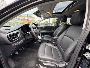 Kia Stonic Platinum Edition 1.0 T-GDI MIld Hybrid 