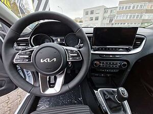 Kia cee'd (CD) Vision 