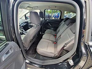 Ford C-Max Titanium 