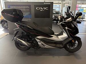 Honda Forza 300 mit Smart Top Case Griffheiz 300 Forza 