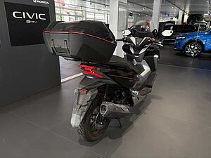 Honda Forza 300 mit Smart Top Case Griffheiz 300 Forza 