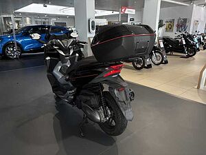Honda Forza 300 mit Smart Top Case Griffheiz 300 Forza 