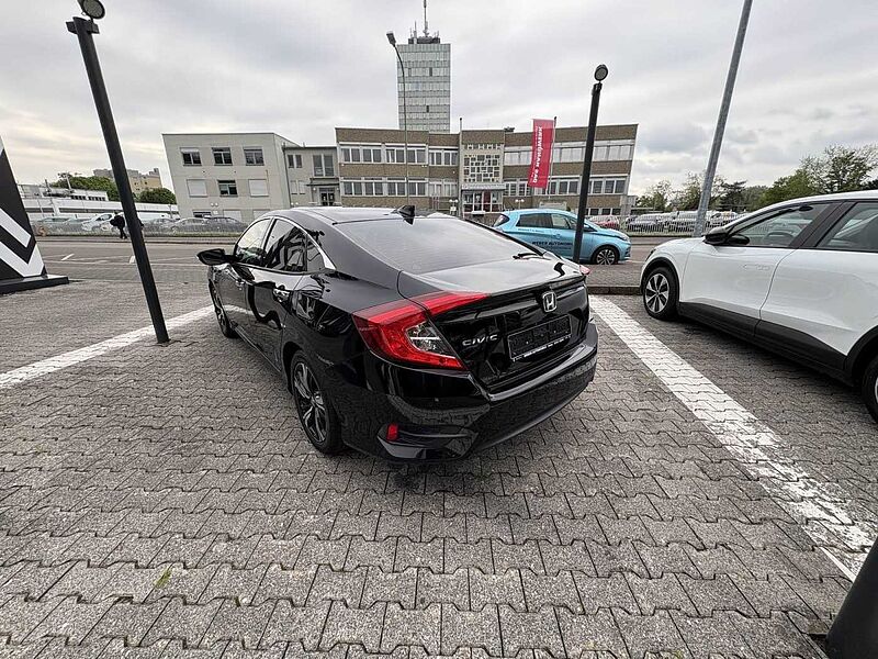 Honda Civic Limousine 1.5 VTEC Turbo Executive