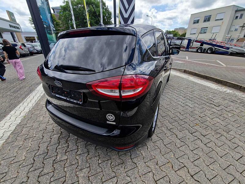 Ford C-Max Titanium