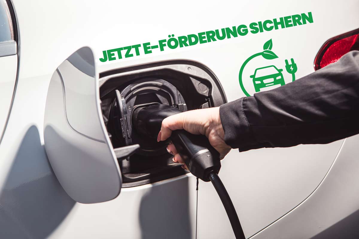 E-Auto wird aufgeladen 